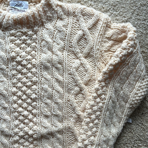 Vintage hand made in Italy wool cable sweater - Picture 2 of 12